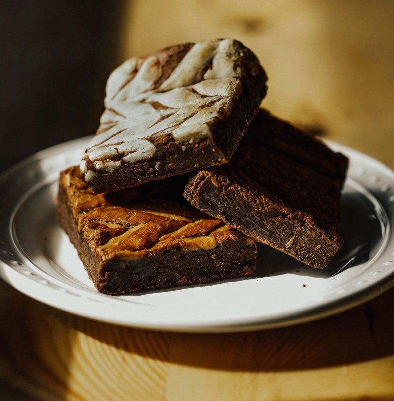 t&cakes-wedding-brownies-boulder.jpg